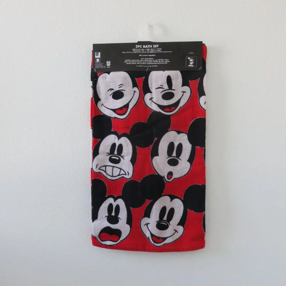 (#102) Disney Mickey Mouse Love 2 Piece Bath Set